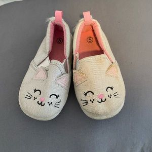 Used kitten toddler shoes